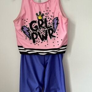 Crop top and bike shorts - 2pc set - EUC